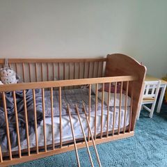 Cot bed