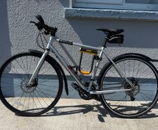 Sona Sport 2.0 Hybrid Bike Medium Size Excellent Condition, Ready to Ride