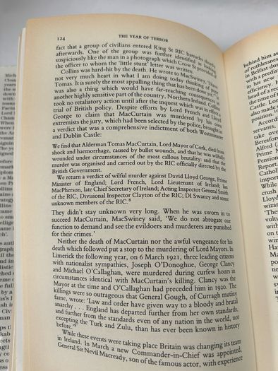 Michael Collins A Biography Tim Pat Coogan - RARE SIGNED 1990 Hutchinson HB