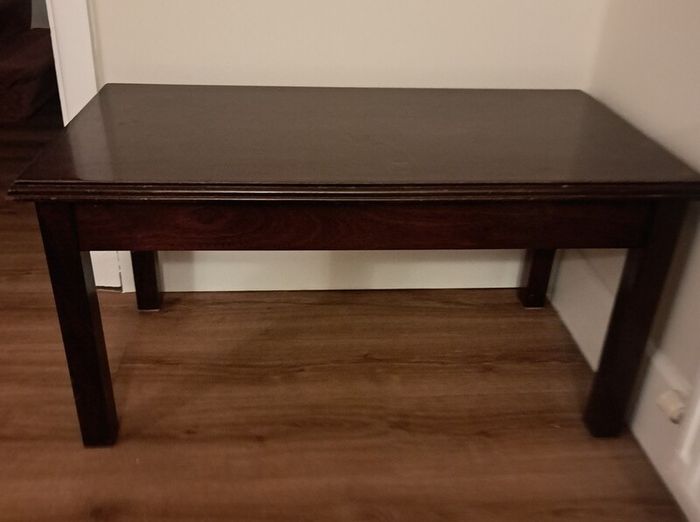 coffee tables x3
