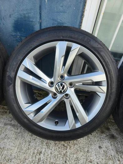 17" VW R-Line Taigo Alloys Genuine 5x112