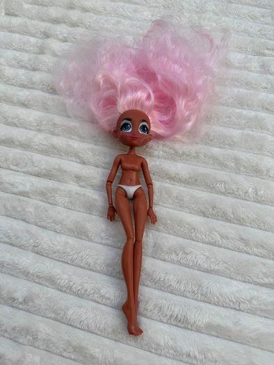 Hairdorables Hairmazing Prom Perfect Fashion Doll WIllow Just Play Pink Hair Used Please see photos