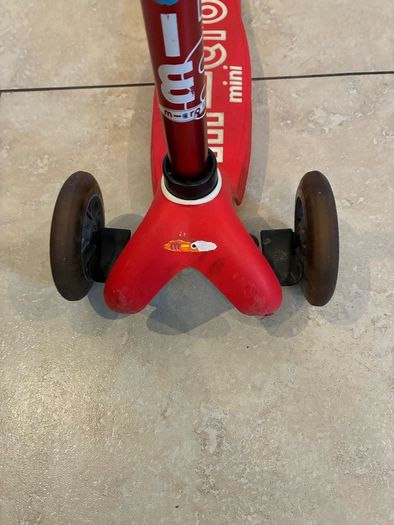Mini Micro Deluxe LED Scooter