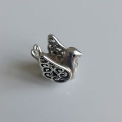 Retired Chamilia peace dove 925 sterling silver charm