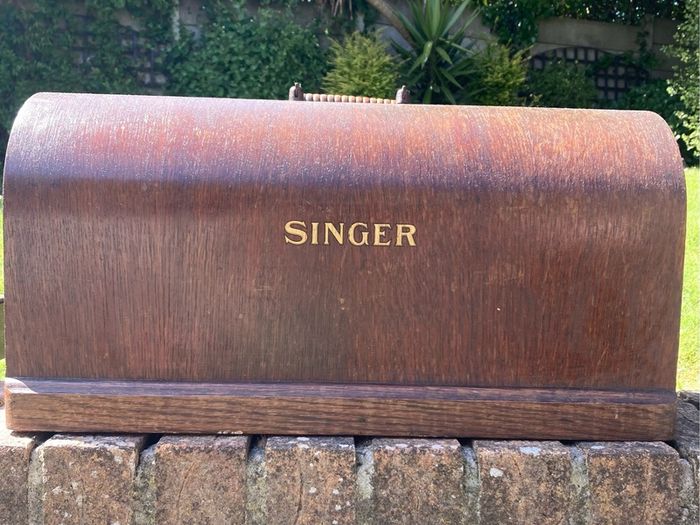 Singer Sewing Machine 1925