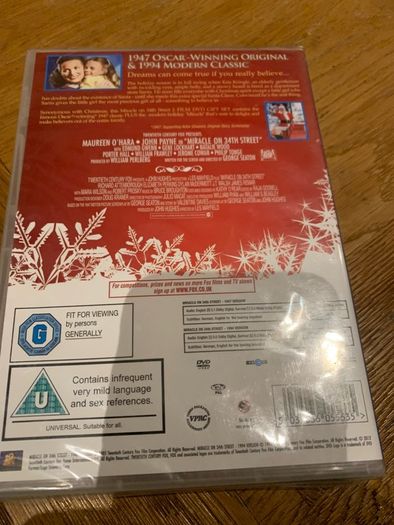 Miracle on 34th Street (2 Film Set - 1947 original / 1994 modern classic)