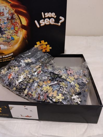 Wasgij Original 14 Football Madness! 1000 Piece Jigsaw Puzzle