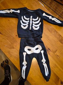 Boys Halloween tracksuit age 2-3