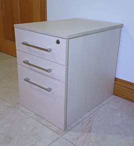 Maple Wood Pedestals Lockers