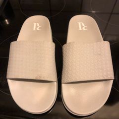 Mens river island flip flops size 7 like new