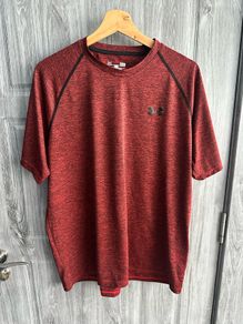 Under Armour Top - Large
