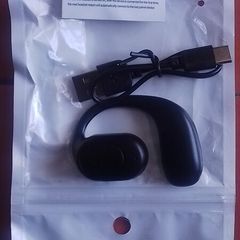 new Bluetooth earphone.never fall off.