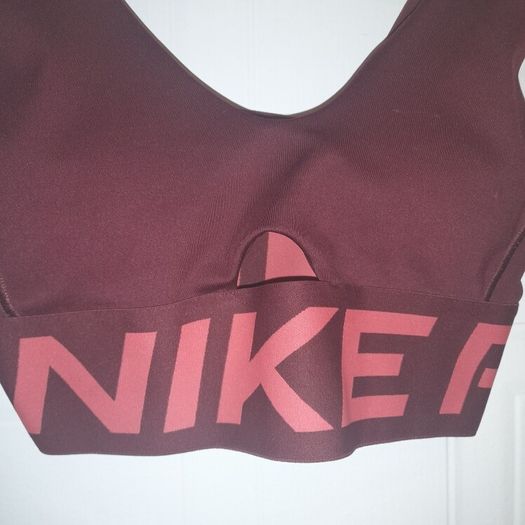 Nike pro sports bra