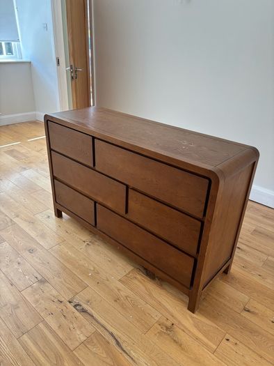 willis & gambier chest of drawers