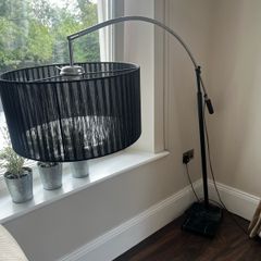 Arc floor lamp