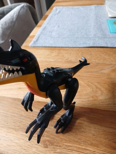 lego Raptor 2004
