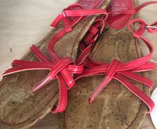 red sandles