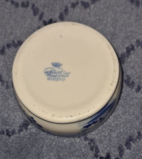 Vintage Dutch Porcelain Delft Windmill Pin Box/ Trinket Box