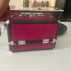 Make up box