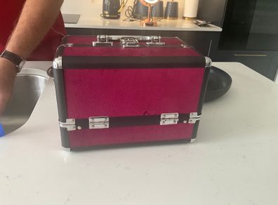 Make up box