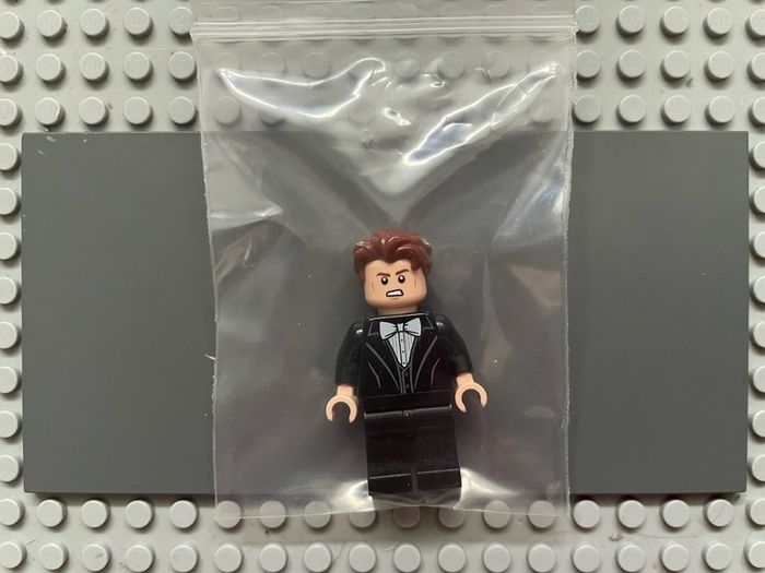 lego Harry Potter hp188 Cedric Diggory minifigure- Black Suit and Bow Tie