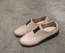 pink brogues