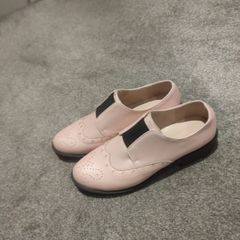pink brogues