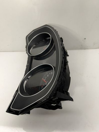 3G0920751B Volkswagen PASSAT B8 2016 Diesel speedometer instrument cluster a2l4b35s