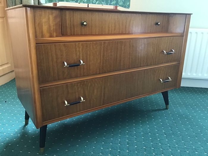 Mid century modern dressing table