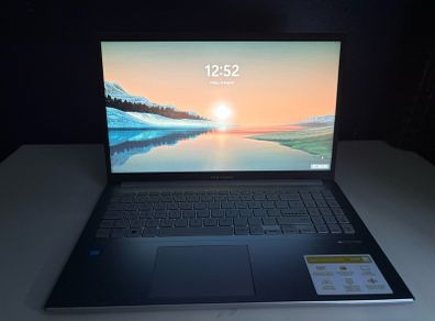laptop ASUS Vivobook Go15 (will trade for ps5)