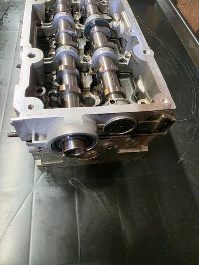 VW Crafter 2.0 TDI DAUA Cylinder Head  04L103065