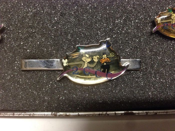 Looney Tunes /mil-looney-um 1999 Cufflinks/tie Pin