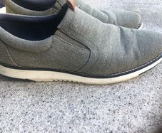 Hush puppies shoes sized 11