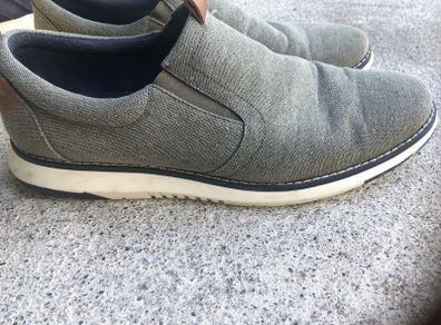 Hush puppies shoes sized 11