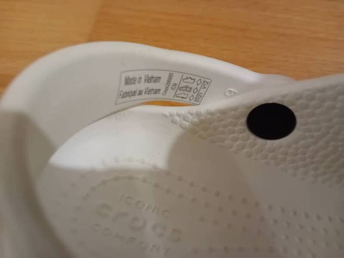 Crocs Size C9