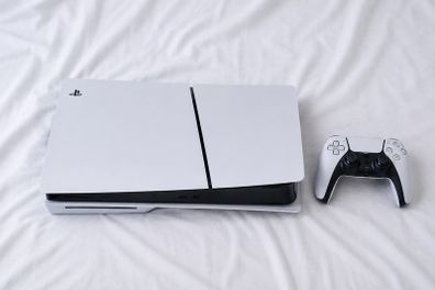 Ps5 slim edition 1TB , NO RECEIPT , Read summary