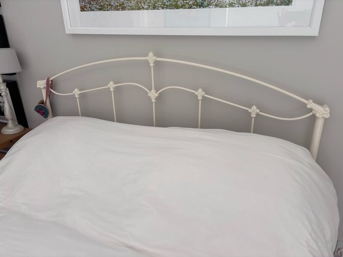king size bed
