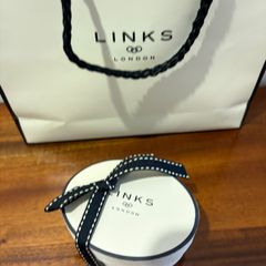 Links of London luxury jewellery brand set necklace and earrings BRAND NEW