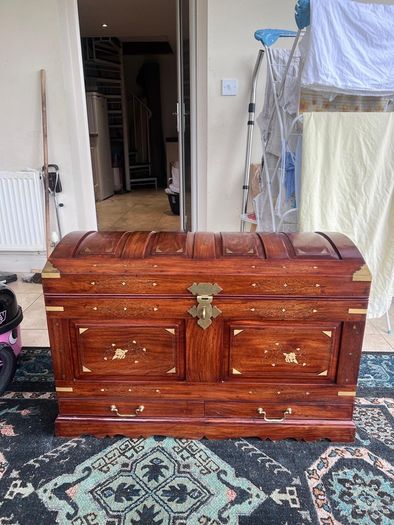 Rosewood captain chest