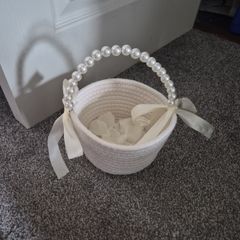 flower girl baskets with petals