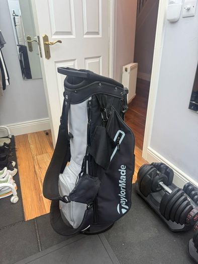 Taylormade golf stand bag