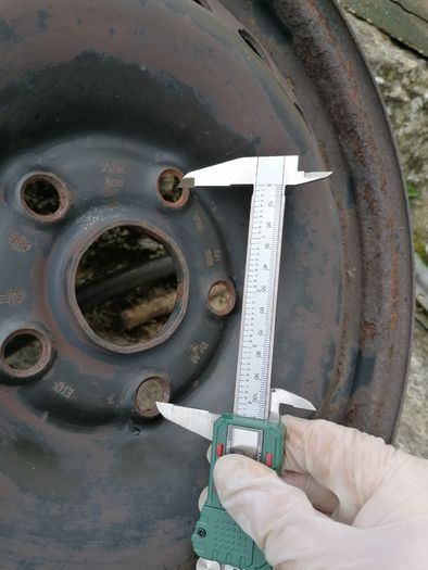 15" Vw steel rim 6Jx, 15xH2,5 STUD, ET47, 1K0601,027C, (T2 stamped on inside), 5 X 112 fitment i think