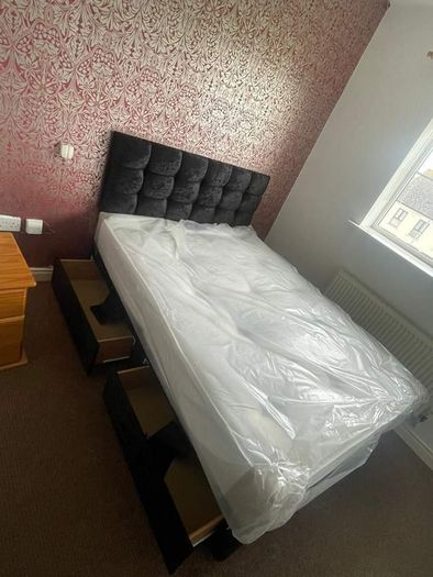 New Stylish Double 4ft, 4ft6, King 5ft And 6ft Superking Sizes Divan Beds Instock. Drawers And Optional Tufted Mattresses Available. Free Delivery