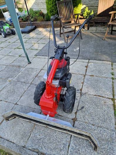Honda yard/cattle shed scraper