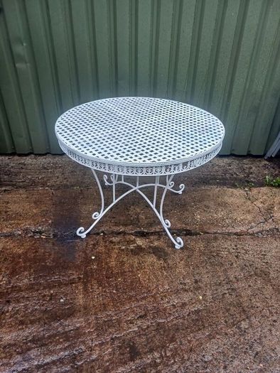 cast iron tables