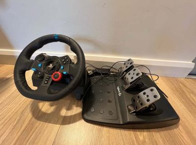 Logitech G29 racing sim wheel and pedals