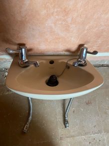 small bathroom/toilet/wc sink cream