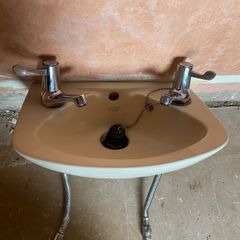 small bathroom/toilet/wc sink cream