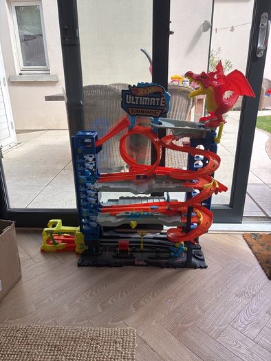 Hot wheels Garage