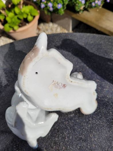 Lladro puppy dog